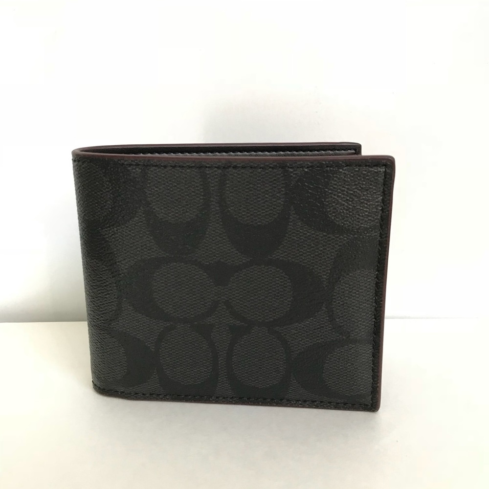 ♣️Coach F25519 Compact ID Wallet in Signature PVC